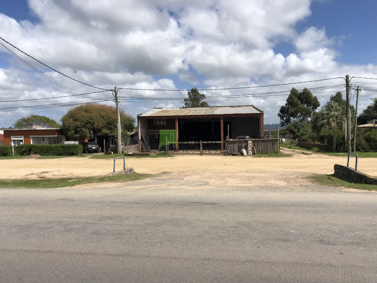 Local Comercial ID.540 - Muy buen Local Multipropósito en la entrada a San Carlos
