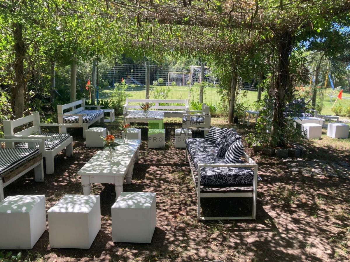 Local Comercial ID.1104 - Salón de Fiestas totalmente equipado, con Casa Habitación de 1 dormitorio en Venta en San Carlos