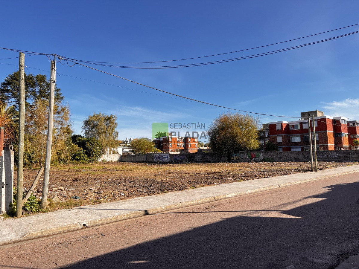 Terreno ID.637 - Muy buen terreno zona Centro San Carlos