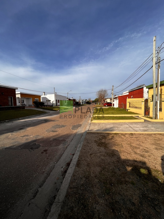 Terreno ID.638 - Buen Lote de 418 metros cuadrados, con agua y saneamiento.
