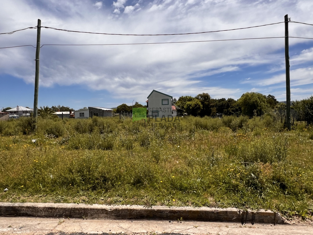 Terreno ID.814 - Vendo Lote 455mts2 sobre Asfalto