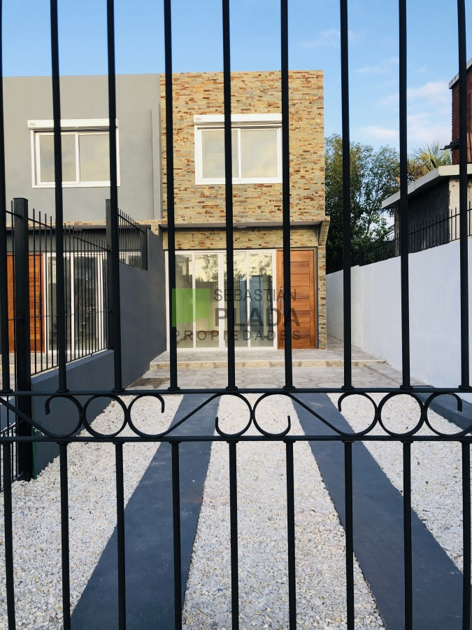 Apartamento ID.404 - Duplex 2 Dormitorios y más, a pasos de todo.