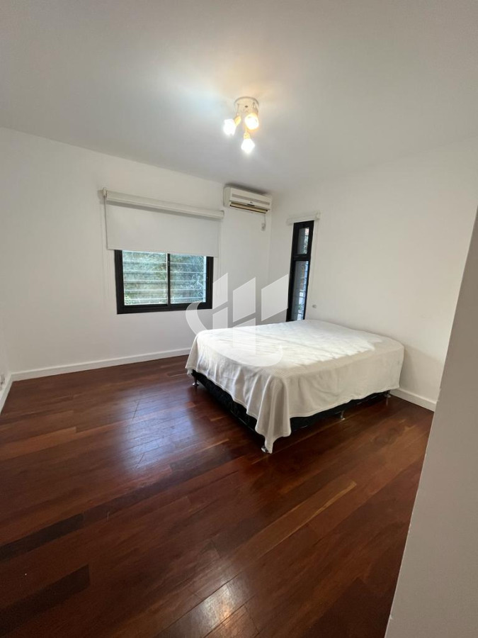 Casa ID.640 - Alquiler anual, casa, 5 dormitorios, Mansa, Punta del Este