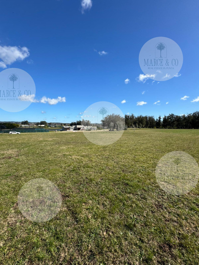 Terreno ID.2611 - Lote en venta en El Quijote