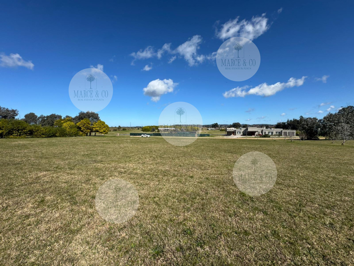 Terreno ID.2611 - Lote en venta en El Quijote