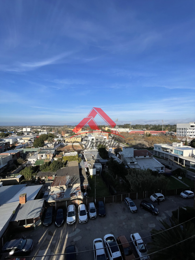 Apartamento ID.1740 - Apartamento de 4 dormitorios en Centro, Maldonado.