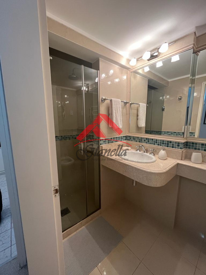 Apartamento ID.1861 - Apartamento en Península, Punta del Este. 