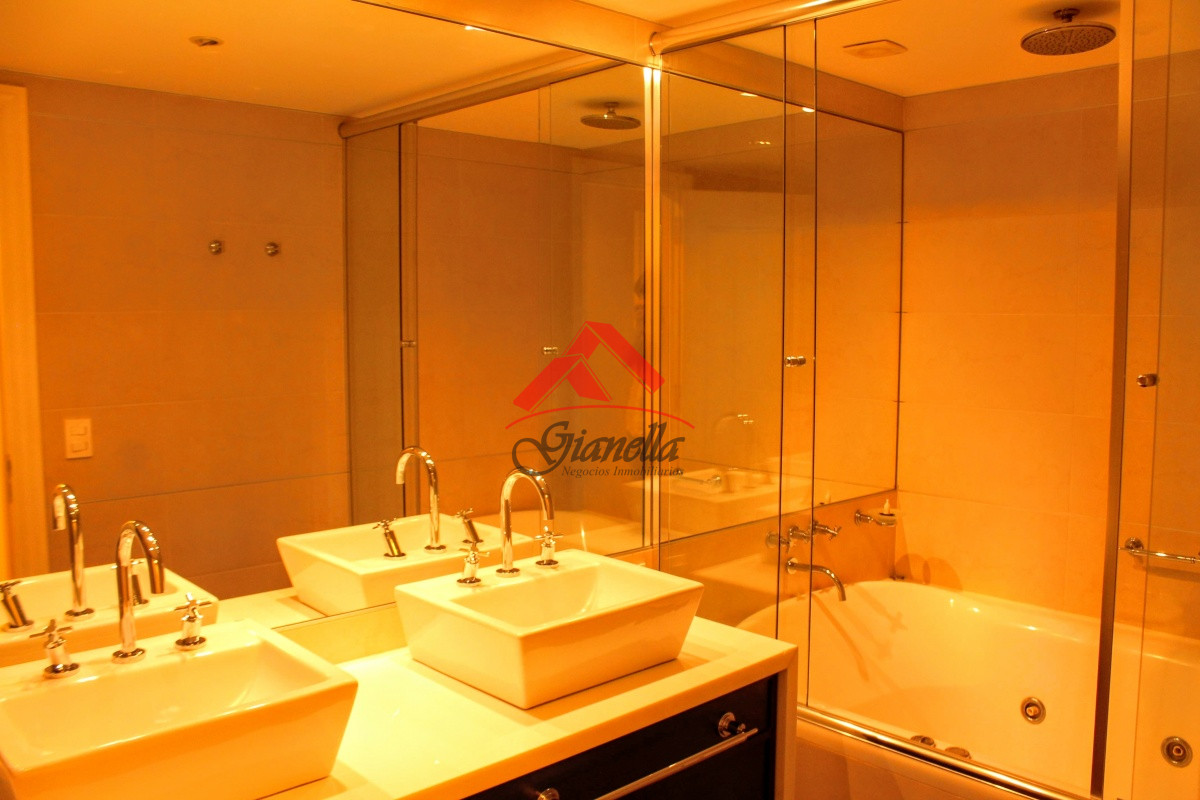 Apartamento ID.1498 - Apartamento en Playa Brava, Punta del Este.