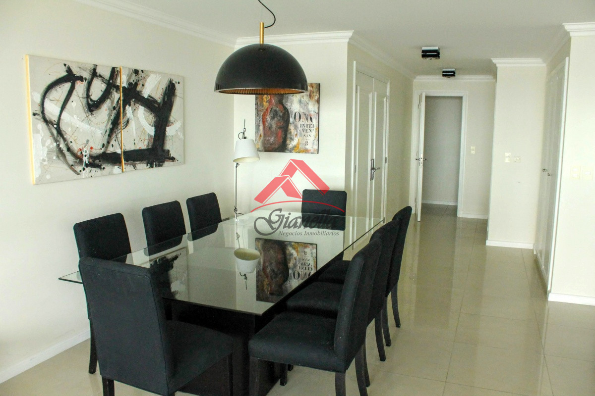 Apartamento ID.1498 - Apartamento en Playa Brava, Punta del Este.