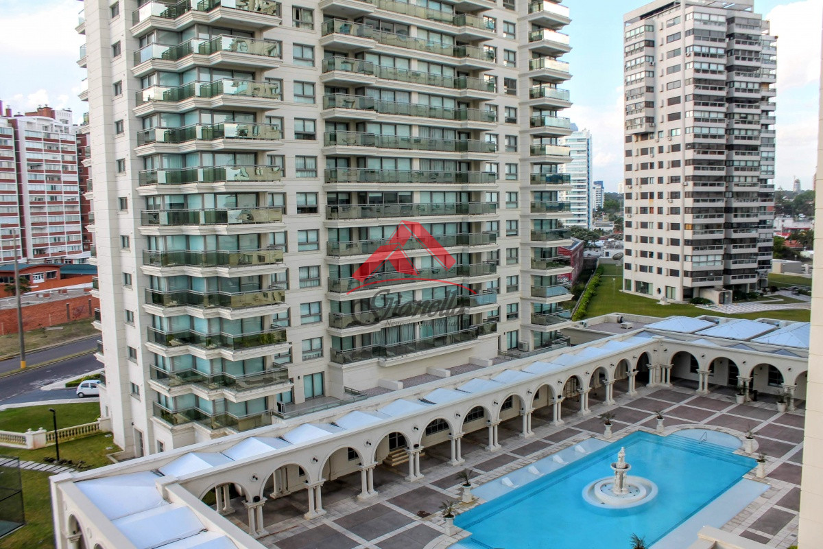 Apartamento ID.1498 - Apartamento en Playa Brava, Punta del Este.