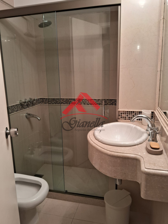 Apartamento ID.1861 - Apartamento en Península, Punta del Este. 