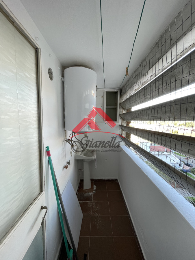Apartamento ID.1740 - Apartamento de 4 dormitorios en Centro, Maldonado.
