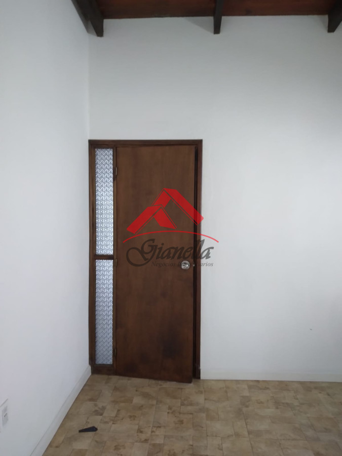 Casa ID.1999 - Casa en venta, San Carlos