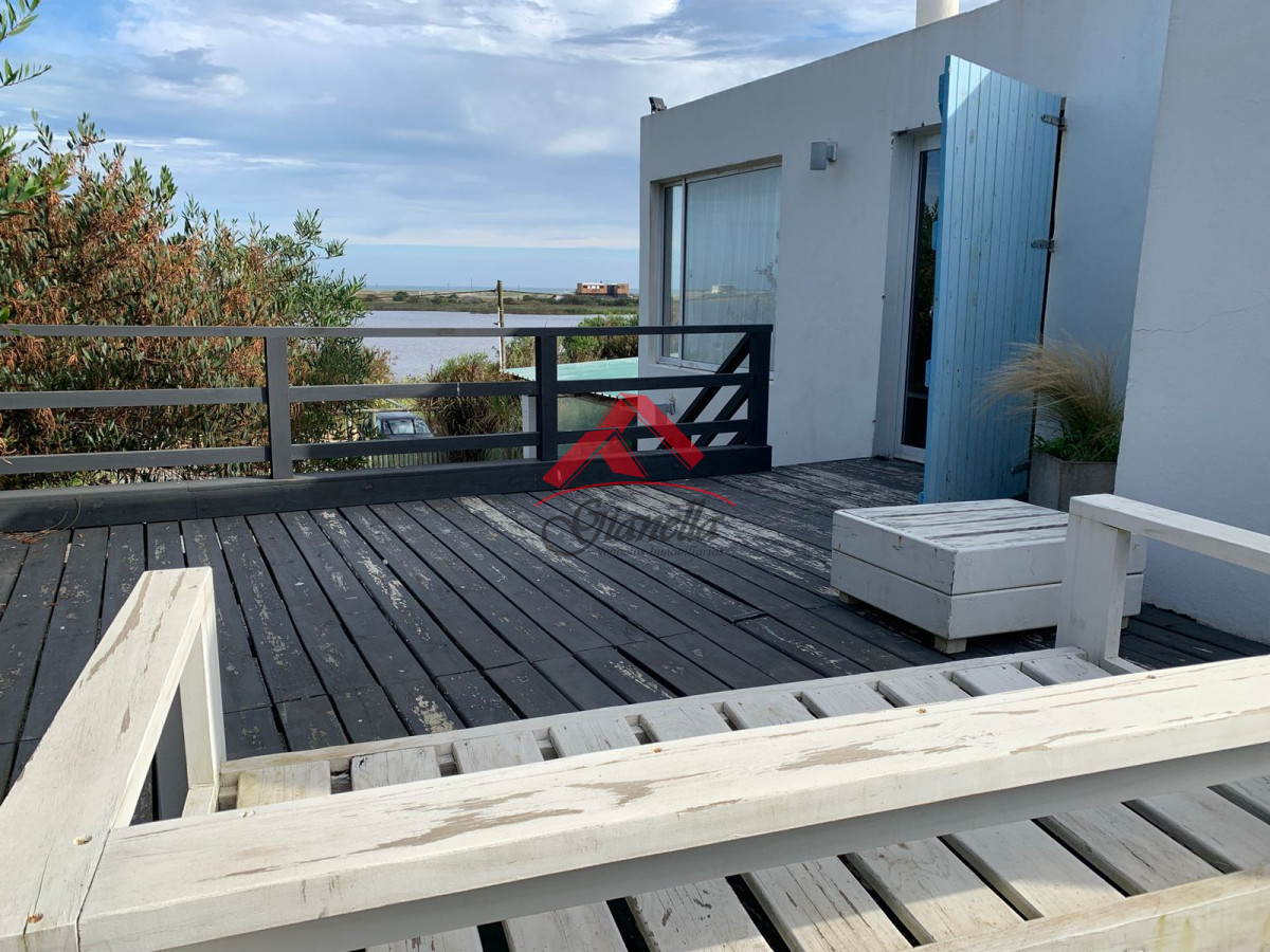 Casa ID.1502 - Casa frente a la Laguna de los Flamencos Rosados 