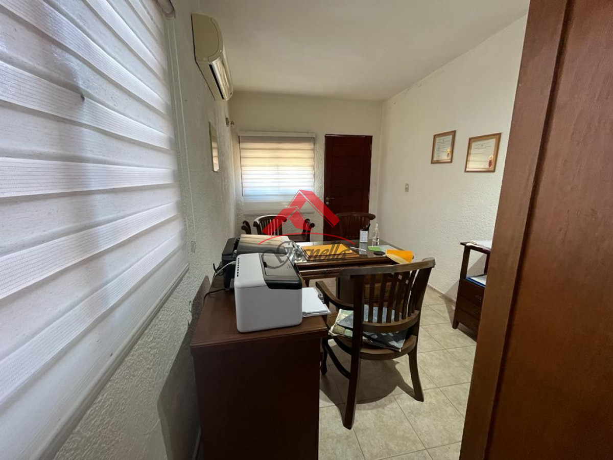 Casa ID.1815 - Impecable casa, San Carlos.