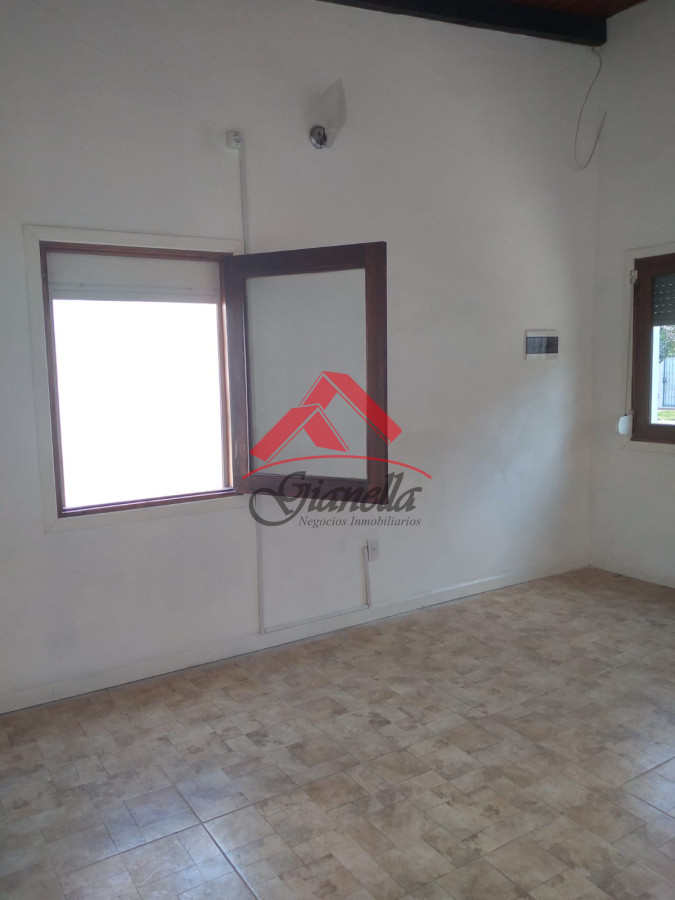 Casa ID.1999 - Casa en venta, San Carlos