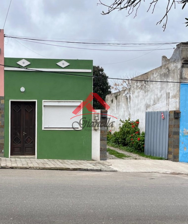 Casa ID.1999 - Casa en venta, San Carlos