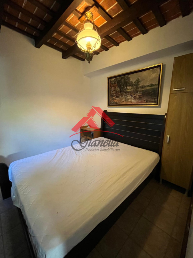 Casa ID.2061 - Hermosa casa en Pinares, con dependencia de servicio