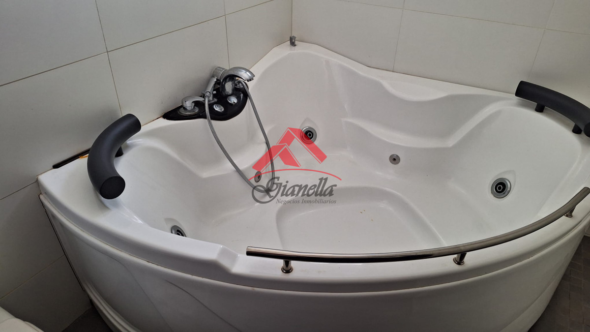 Casa ID.1508 - Casa en Pinares, Punta del Este.