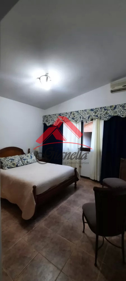 Casa ID.1871 - Casa en Jardines de Córdoba, Punta del Este