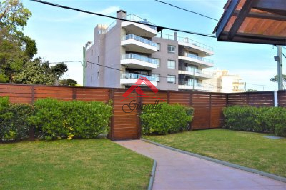 Casa ID.1209 - Casa en Playa Mansa