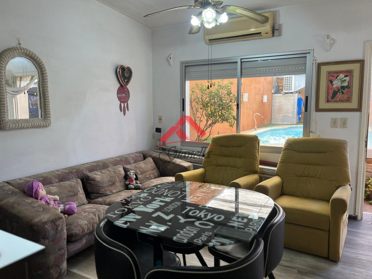 Casa ID.1993 - Casa en venta, San Carlos.