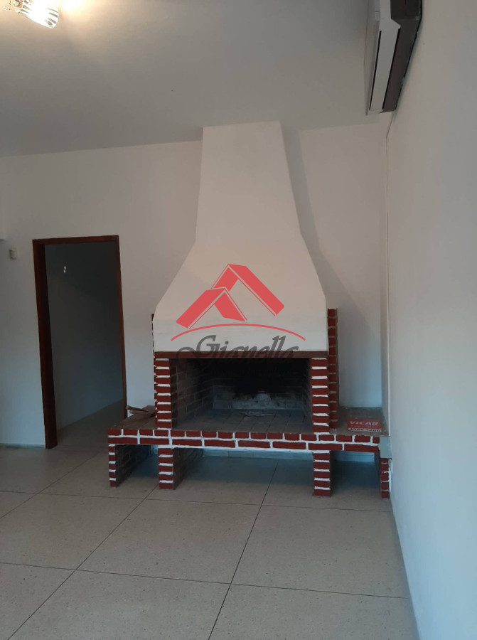 Casa ID.2147 - Impecable casa en venta en San Carlos