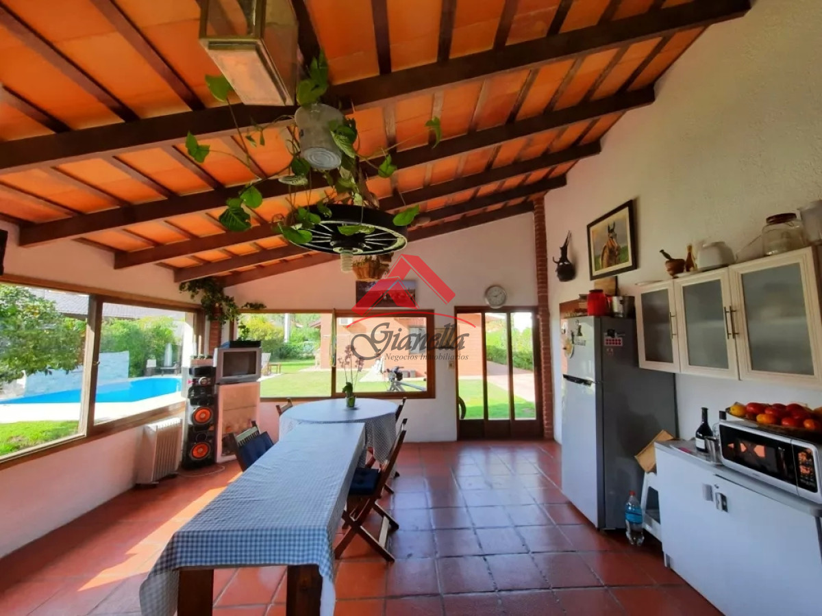 Casa ID.1871 - Casa en Jardines de Córdoba, Punta del Este