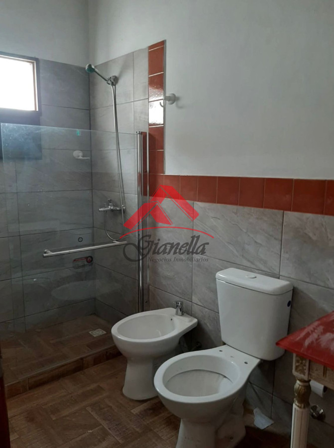 Casa ID.1997 - Casa en venta, San Carlos