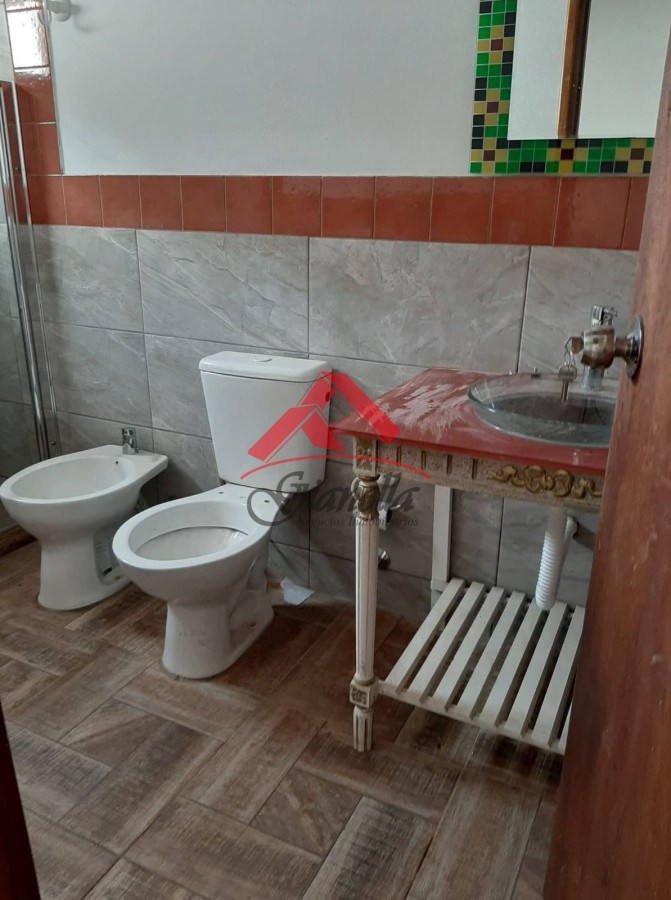 Casa ID.1997 - Casa en venta, San Carlos