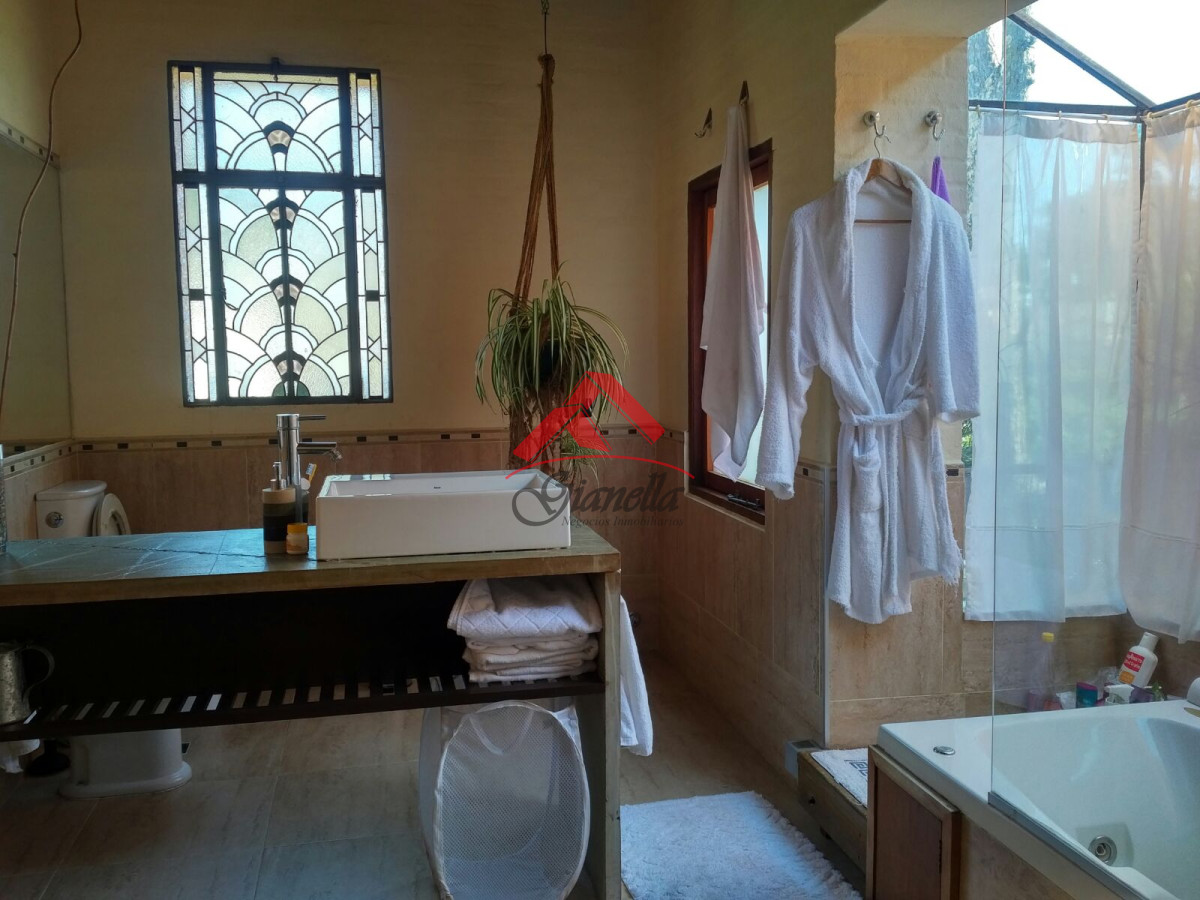 Casa ID.1888 - Casa en barrio La Arbolada