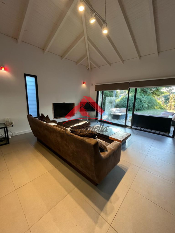 Casa ID.1813 - Alquiler mensual en Punta del este.