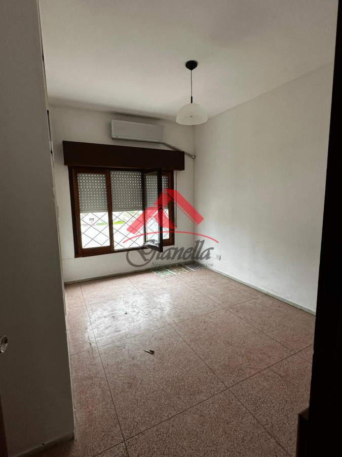 Casa ID.2147 - Impecable casa en venta en San Carlos