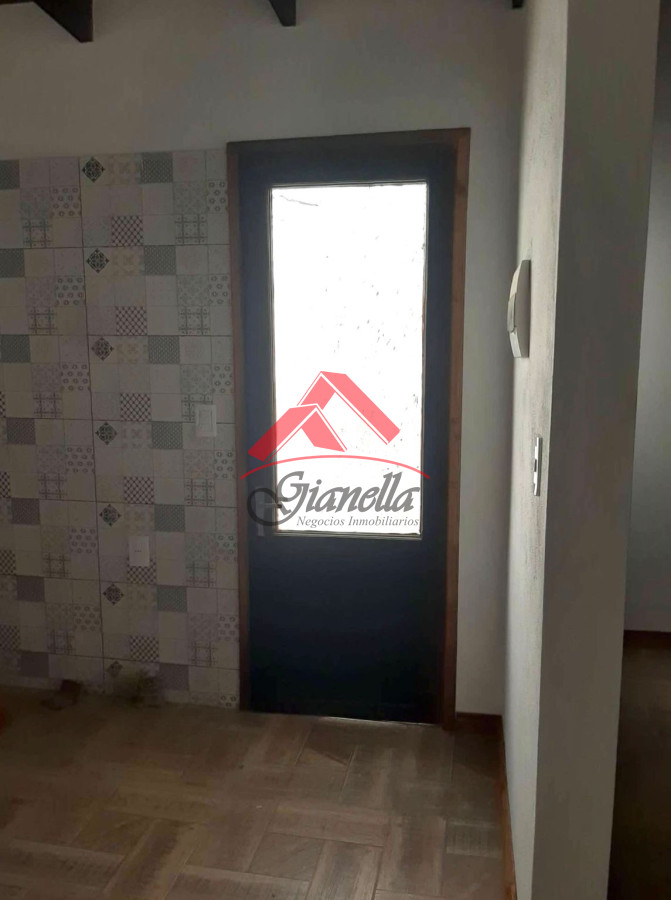 Casa ID.1997 - Casa en venta, San Carlos