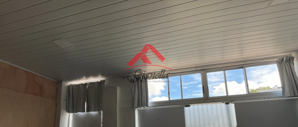 Local Comercial ID.1945 - Local en venta, San Carlos