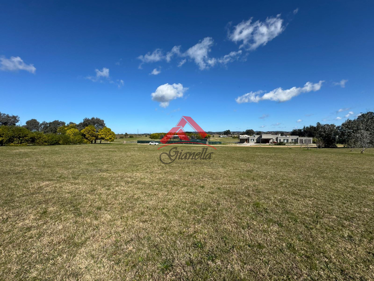 Terreno ID.2143 - Lote en venta en El Quijote