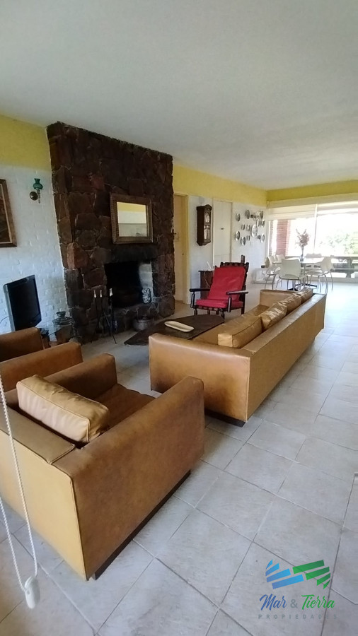 Casa ID.3597 - Alquilo por temporada casa 4 dormitorios en playa mansa, Punta del Este