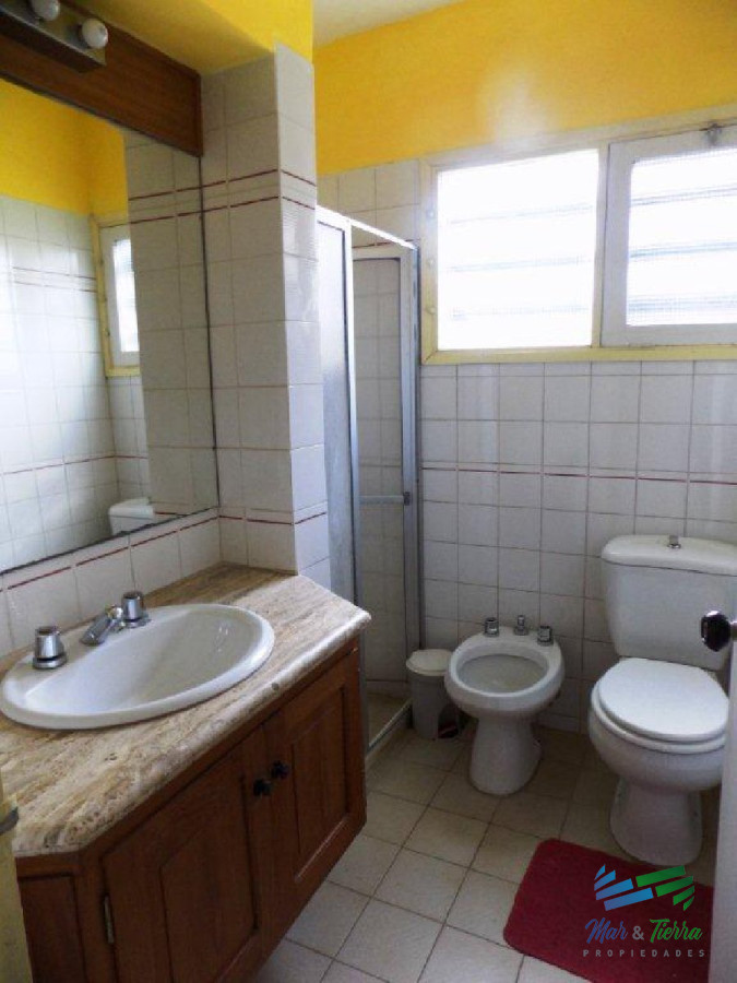 Casa ID.3597 - Alquilo por temporada casa 4 dormitorios en playa mansa, Punta del Este