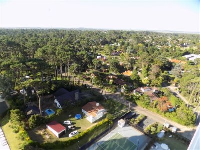 Apartamento en venta en edificio Bellagio, Punta Este.