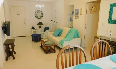 Apartamento en venta de 2 dormitorios en Torre Ibiza, Punta del Este.