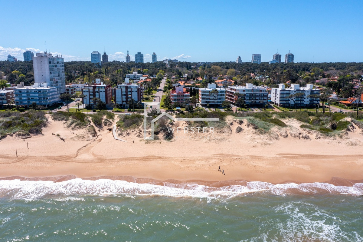 Apartamento ID.1614 - ALQUILA APARTAMENTO 3 DORMITORIOSPUNTA DEL ESTE MANSA 