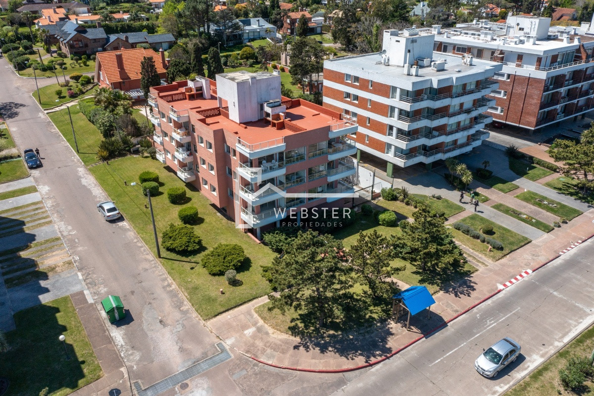 Apartamento ID.1614 - ALQUILA APARTAMENTO 3 DORMITORIOSPUNTA DEL ESTE MANSA 