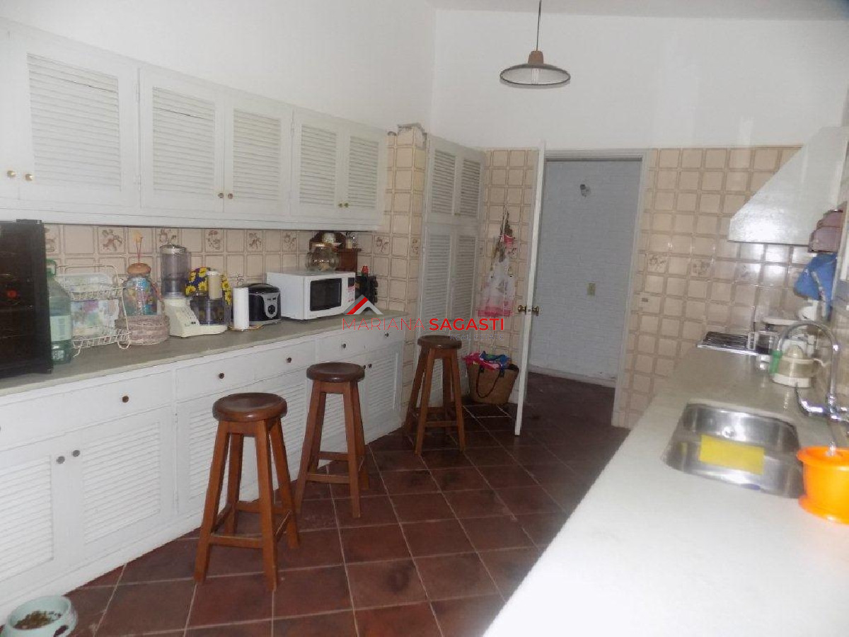 Casa ID.3866 - CHALET CUATRO DORMITORIOS!!