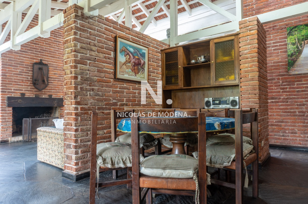 Casa ID.164341/59894443339 - VENDE CHALET TRES DORMITORIOS , DOS BAÑOS Y DORMITORIO Y BAÑO DE SERVICIO 