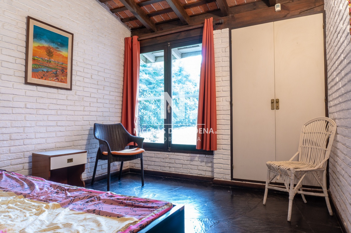 Casa ID.164341/59894443339 - VENDE CHALET TRES DORMITORIOS , DOS BAÑOS Y DORMITORIO Y BAÑO DE SERVICIO 
