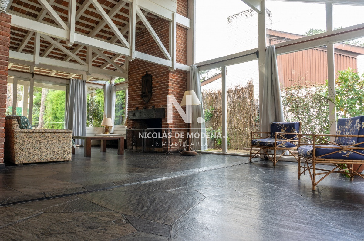 Casa ID.164341/59894443339 - VENDE CHALET TRES DORMITORIOS , DOS BAÑOS Y DORMITORIO Y BAÑO DE SERVICIO 