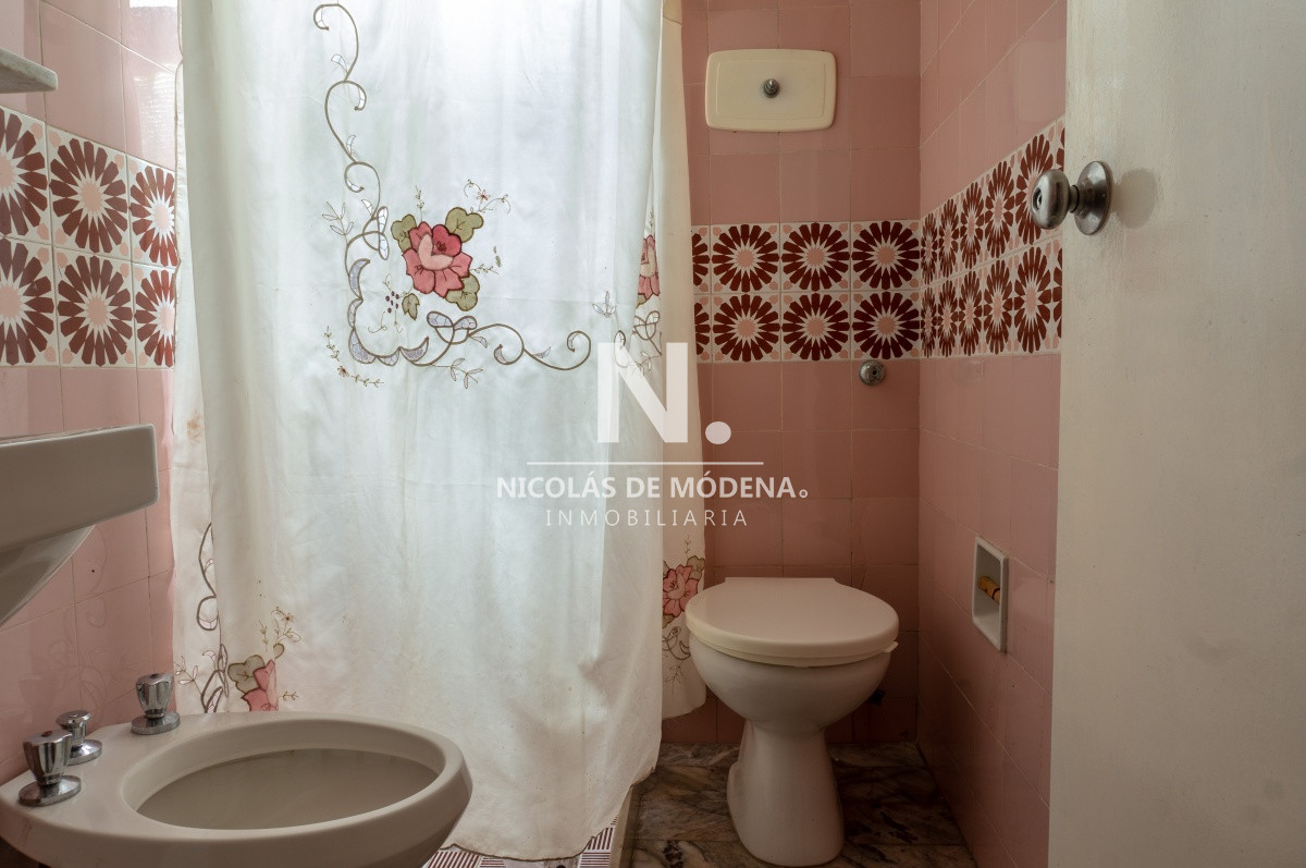 Casa ID.164341/59894443339 - VENDE CHALET TRES DORMITORIOS , DOS BAÑOS Y DORMITORIO Y BAÑO DE SERVICIO 