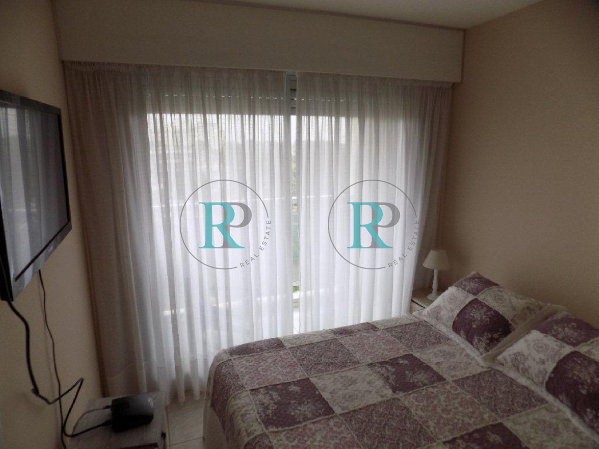 Apartamento ID.2710 - EDIFICIO 12 LUNAS VENTA DE APARTAMENTO 2 DORMITORIOS , 1 BAÑO !!!