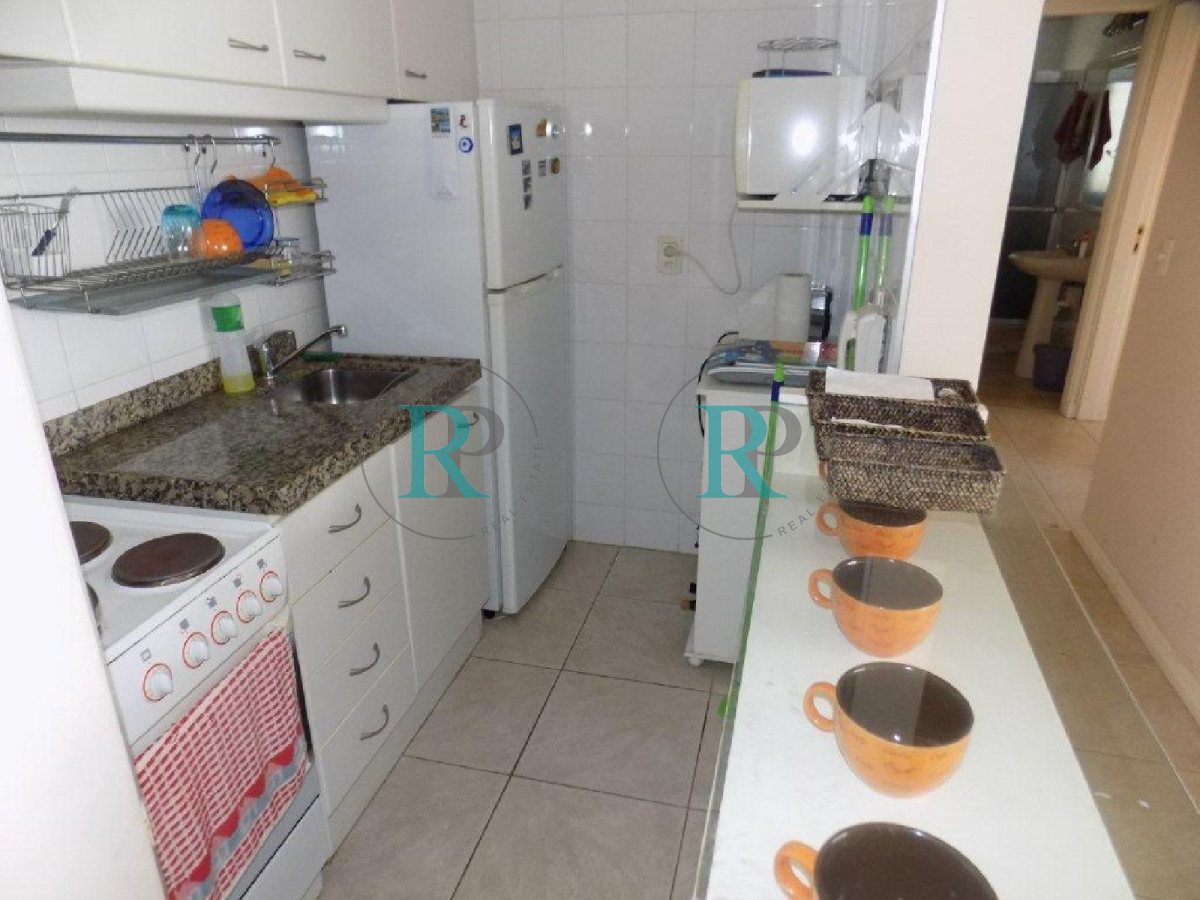 Apartamento ID.2710 - EDIFICIO 12 LUNAS VENTA DE APARTAMENTO 2 DORMITORIOS , 1 BAÑO !!!