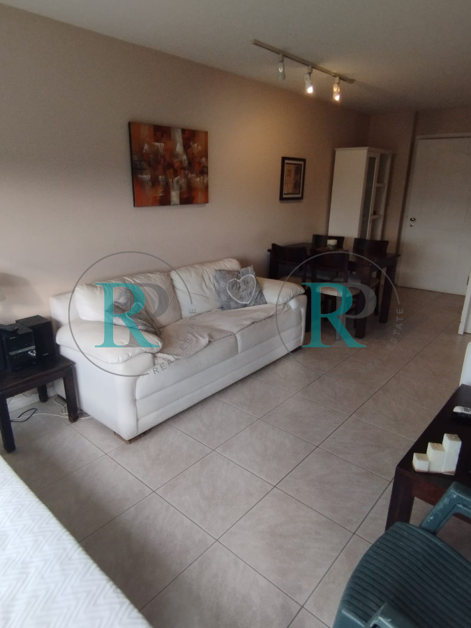 Apartamento ID.2710 - EDIFICIO 12 LUNAS VENTA DE APARTAMENTO 2 DORMITORIOS , 1 BAÑO !!!